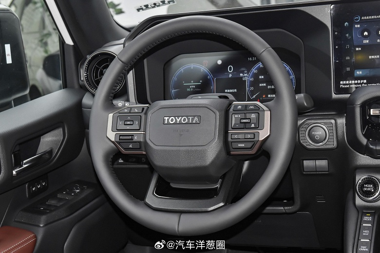 Toyota Land Cruiser Prado нового поколения с адаптивной подвеской во всей красе: появились подробности и много живых фото