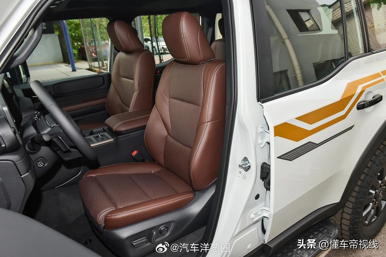 Toyota Land Cruiser Prado нового поколения с адаптивной подвеской во всей красе: появились подробности и много живых фото