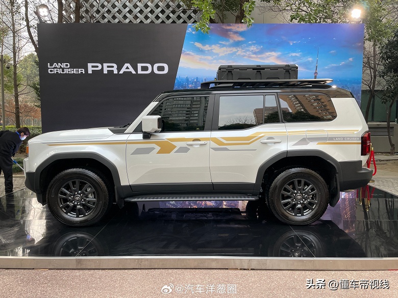 Toyota Land Cruiser Prado нового поколения с адаптивной подвеской во всей красе: появились подробности и много живых фото