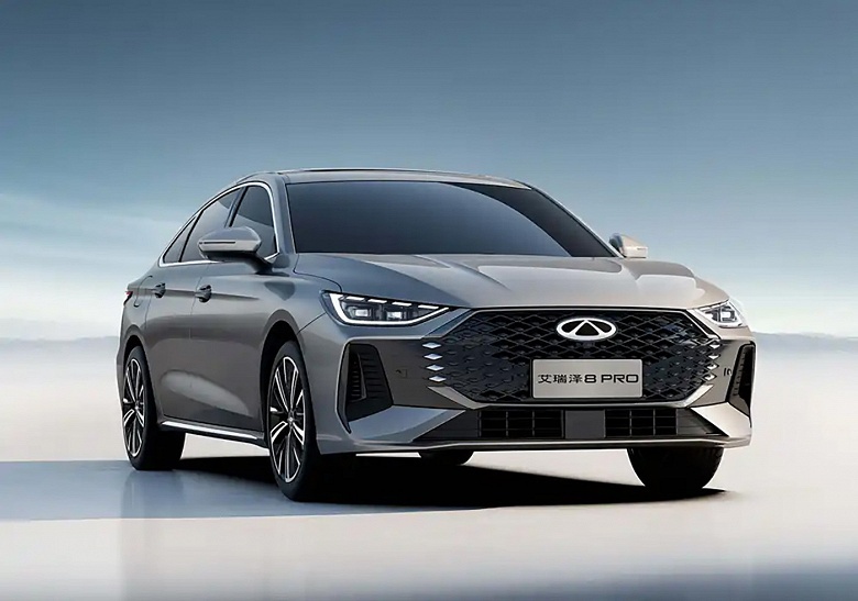 Дешёвая замена Toyota Camry с дизайном Audi и 2,0-литровым мотором на 245 л.с. Приём предзаказов на Chery Arrizo 8 Pro стартует 1 марта