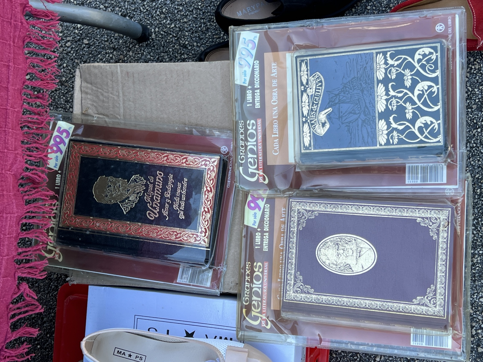 Испанская барахолка: от винтажных игр до умных помощников. Что мне попалось на этот раз - 12