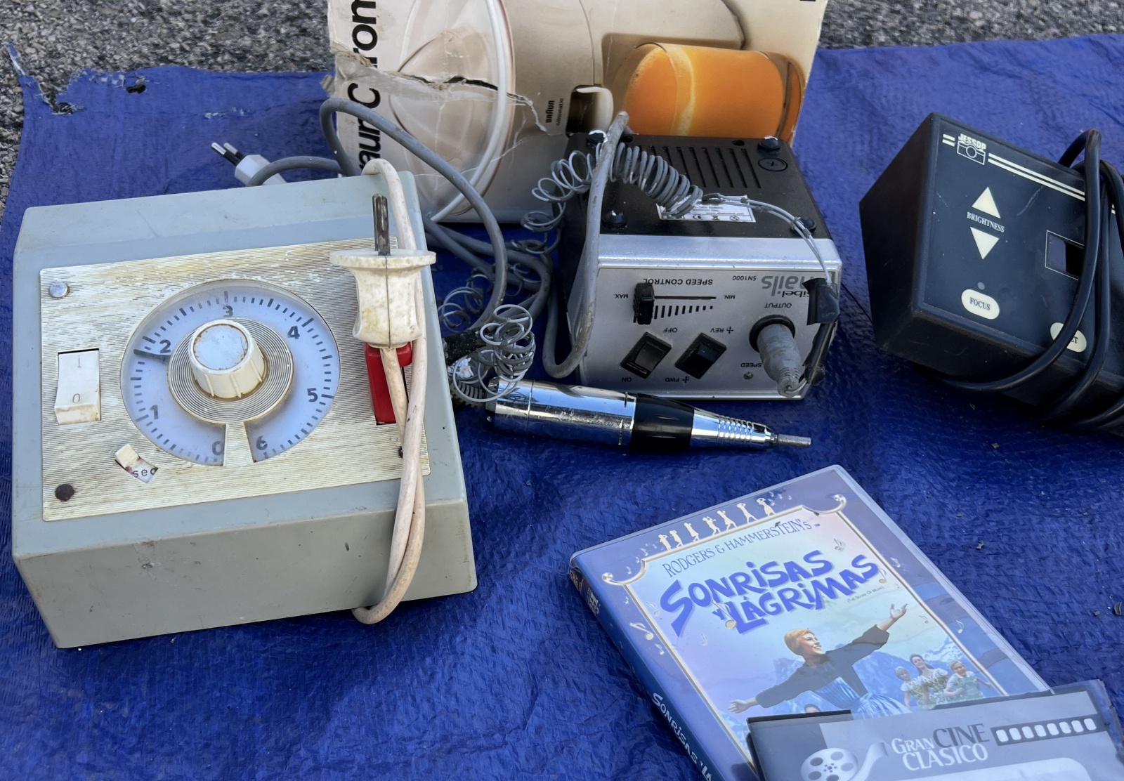 Испанская барахолка: от винтажных игр до умных помощников. Что мне попалось на этот раз - 22