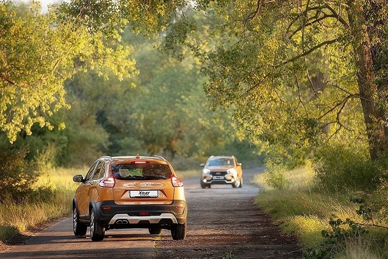 В продаже появился новый Lada Xray Cross. Редкий экземпляр предлагают за 1,6 млн рублей