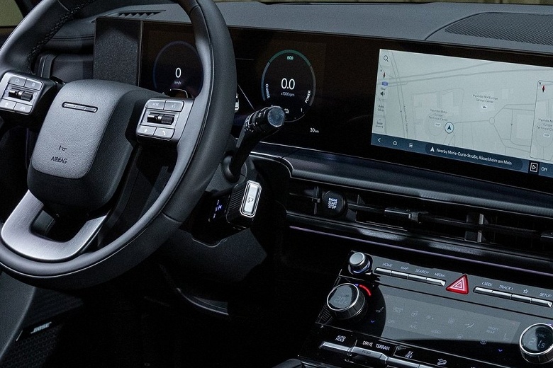 Новые Hyundai Santa Fe 2025 с пятилетней гарантией уже в России. Названы цены