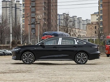 197-сильная замена Toyota Camry с дизайном Audi &mdash; всего 16,5 тыс. долларов. Стартовали предпродажи Chery Arrizo 8 Pro