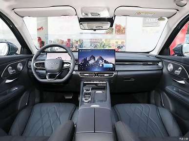 197-сильная замена Toyota Camry с дизайном Audi &mdash; всего 16,5 тыс. долларов. Стартовали предпродажи Chery Arrizo 8 Pro