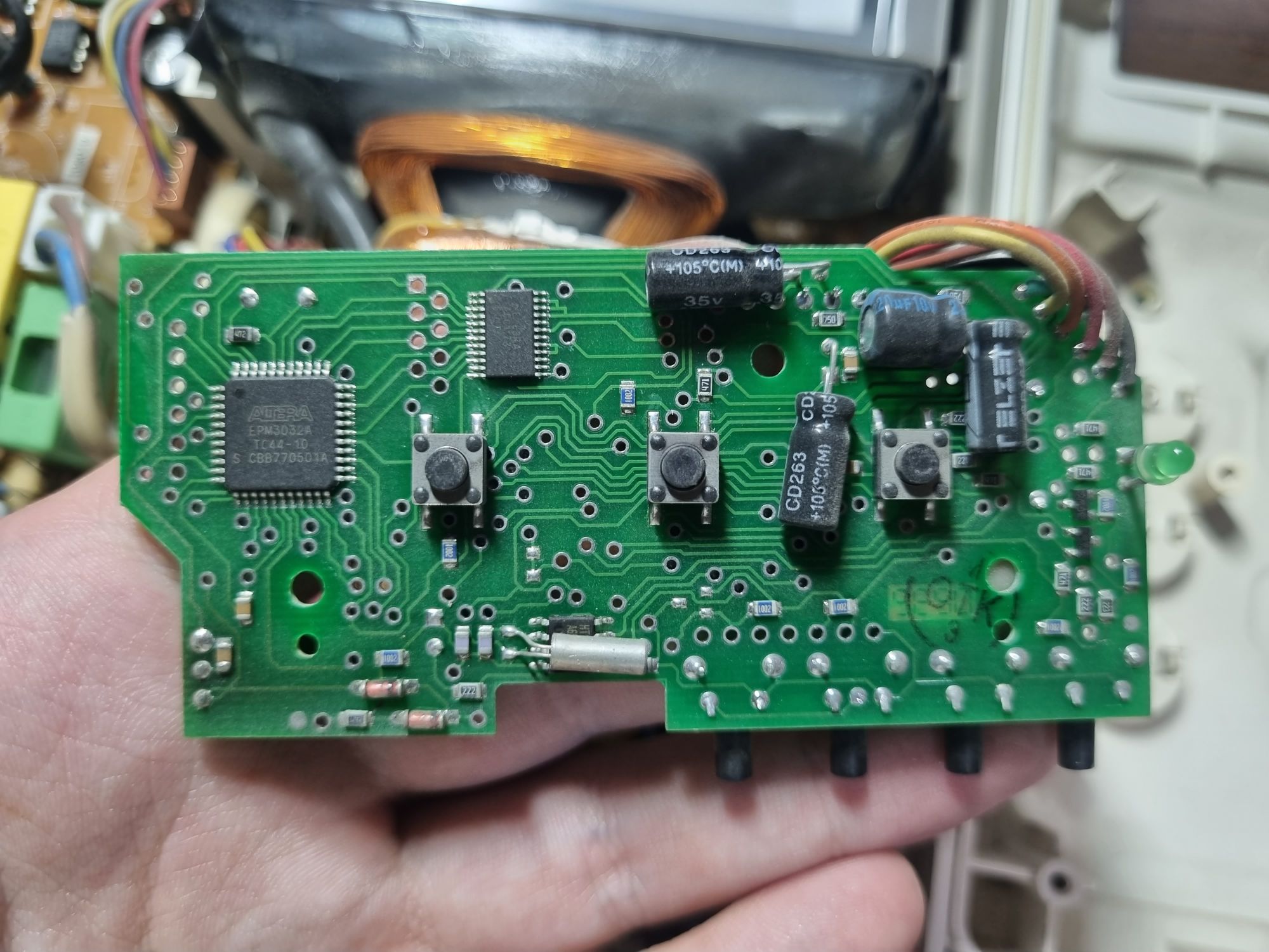 Самый маленький ЭЛТ-монитор - 24 Самый маленький ЭЛТ-монитор - 24