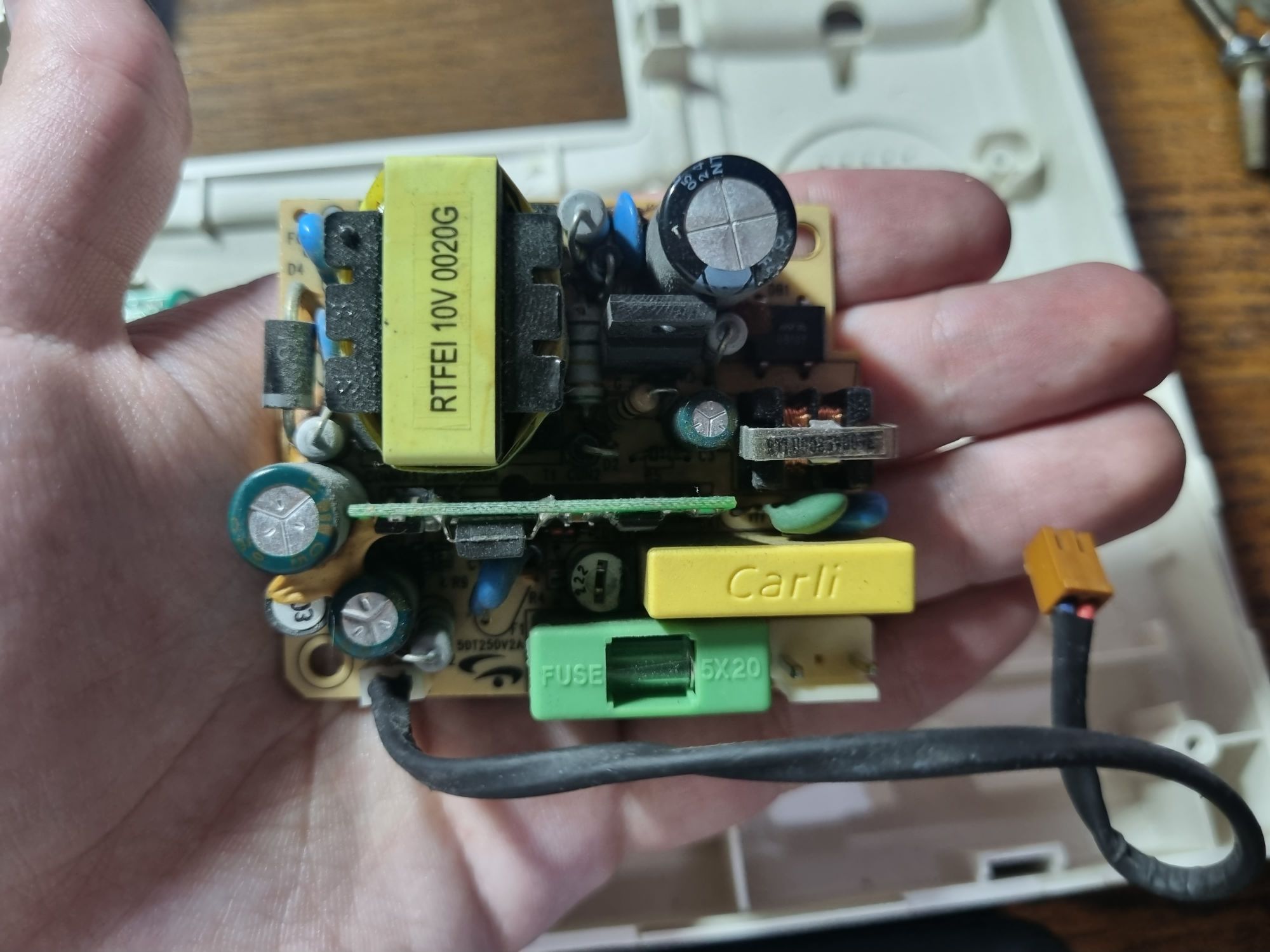 Самый маленький ЭЛТ-монитор - 25 Самый маленький ЭЛТ-монитор - 25