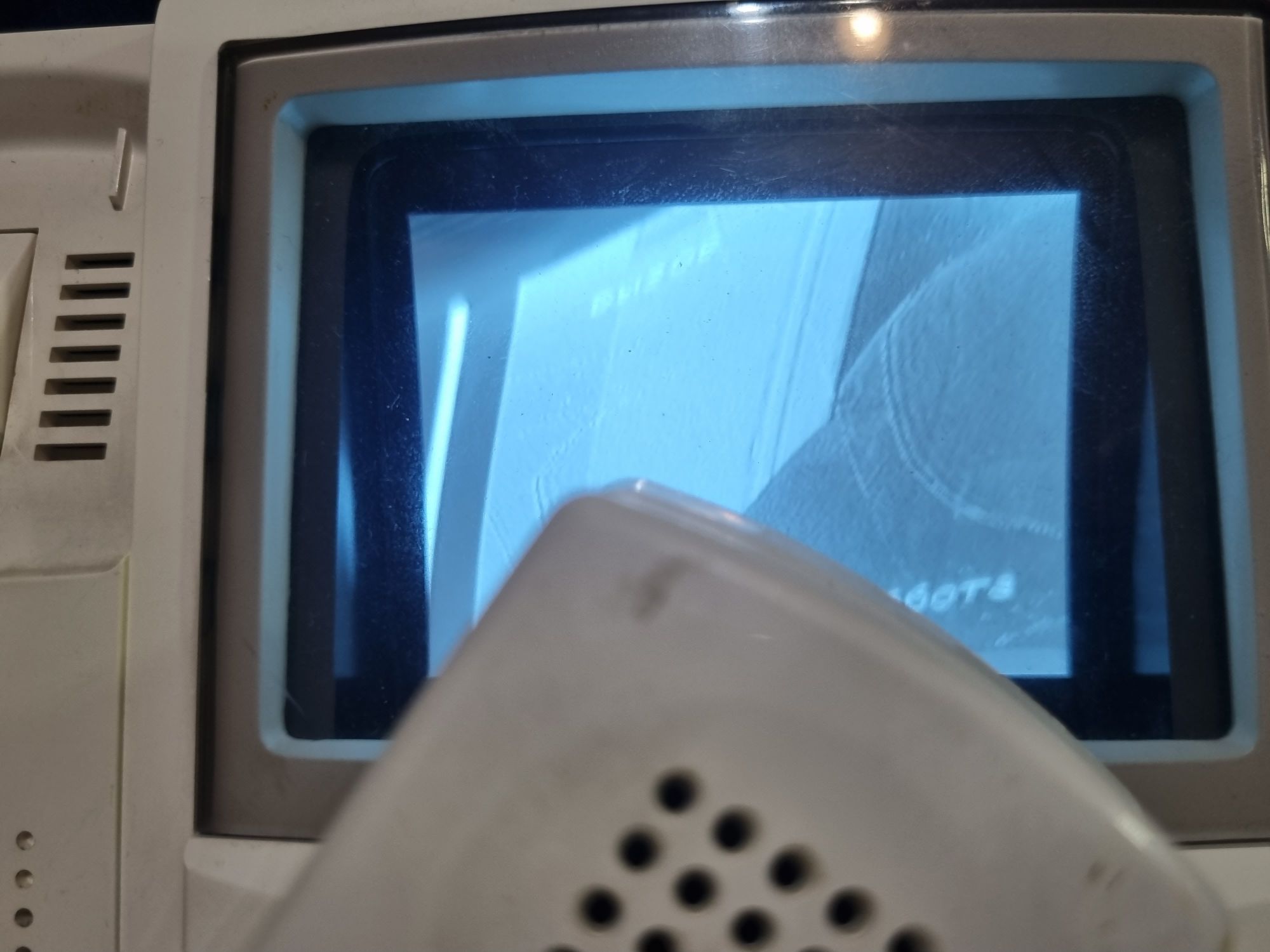 Самый маленький ЭЛТ-монитор - 40 Самый маленький ЭЛТ-монитор - 40