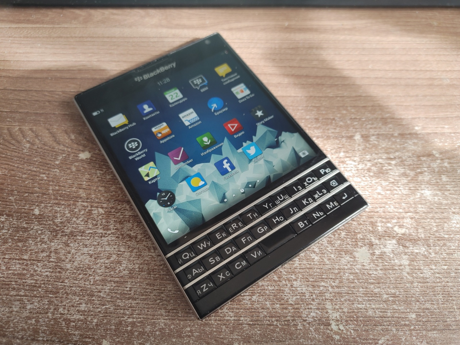 Unihertz Titan — лучший QWERTY-смартфон в 2025 году? - 1 Unihertz Titan — лучший QWERTY-смартфон в 2025 году? - 1