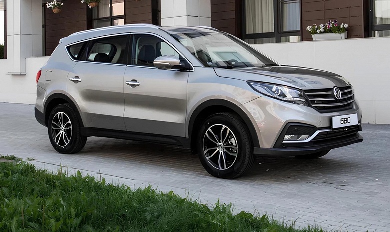 Аналог Geely Tugella и Haval F7x — дешевле 2 млн рублей. В России рухнули цены на кроссоверы DFSK ix5 и Dongfeng 580, а также пикап Dongfeng DF6