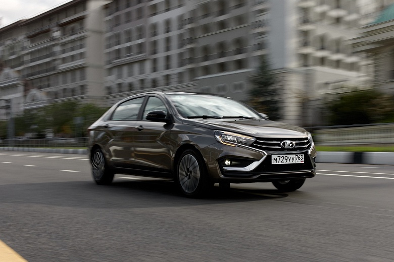 АвтоВАЗ предлагает все модели Lada с большими скидками
