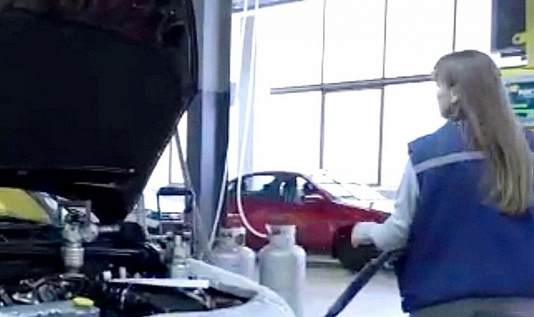 Новую Lada Granta впервые засняли на заводе - 2 Новую Lada Granta впервые засняли на заводе