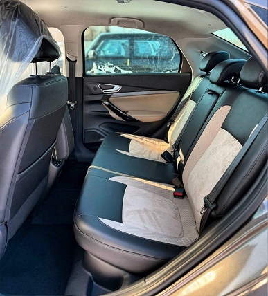 У дилера обнаружилась редкая Lada Vesta, ее показали на фото