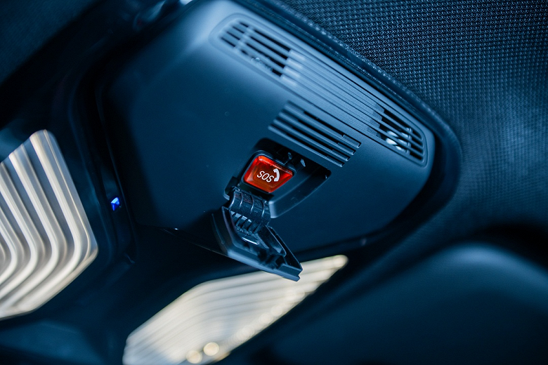 Кнопка SOS расширяет охват: в 14 регионах России стала доступна «Помощь на дороге» через «ЭРА-ГЛОНАСС» - 1 Кнопка SOS расширяет охват: в 14 регионах России стала доступна «Помощь на дороге» через «ЭРА-ГЛОНАСС»