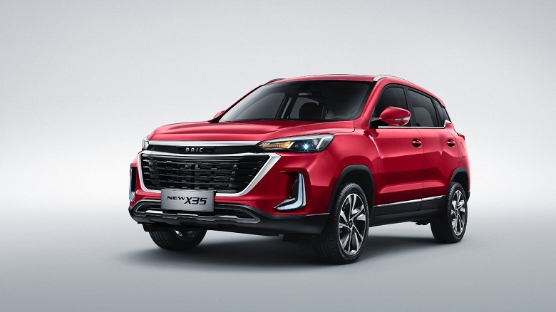 136-сильный кроссовер с автоматизированной коробкой передач по цене 106-сильной Lada Vesta с &laquo;механикой&raquo;. BAIC X35 подешевел до 1,65 млн рублей