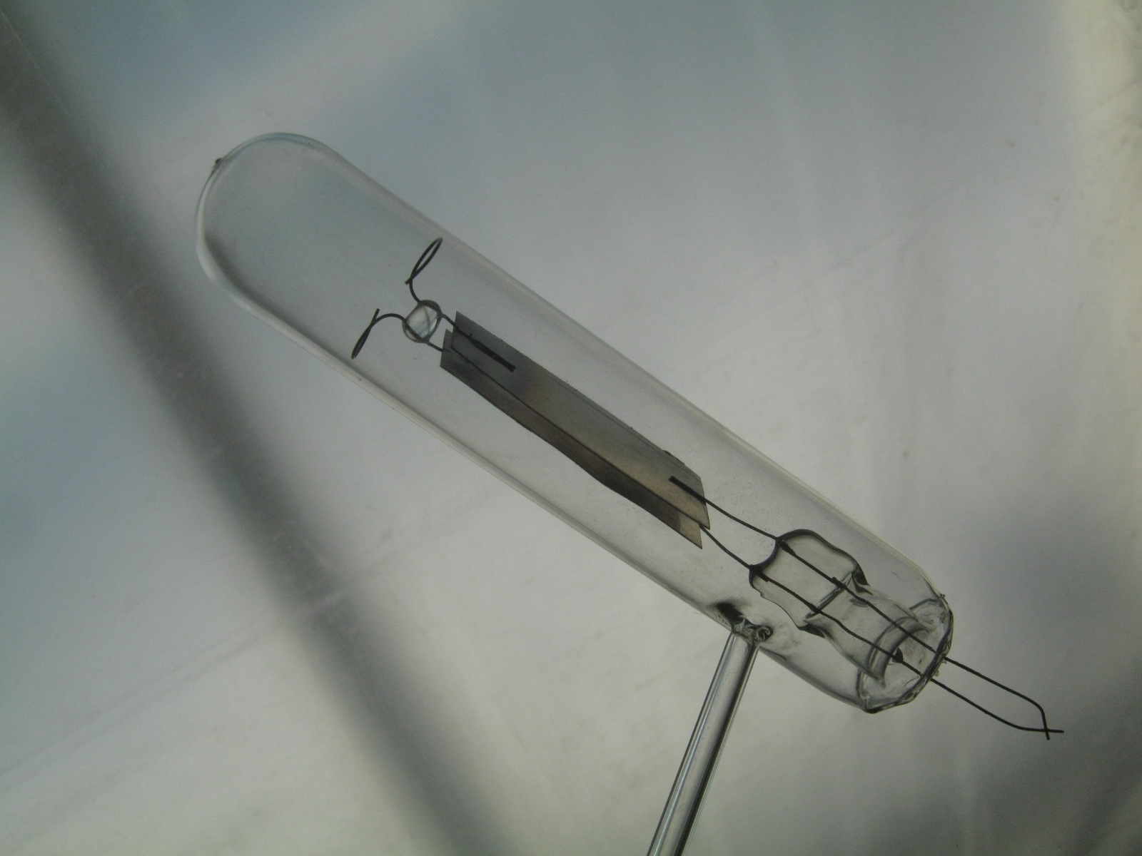 Несколько самодельных индикаторных ламп из платинового стекла - 21 Несколько самодельных индикаторных ламп из платинового стекла - 21