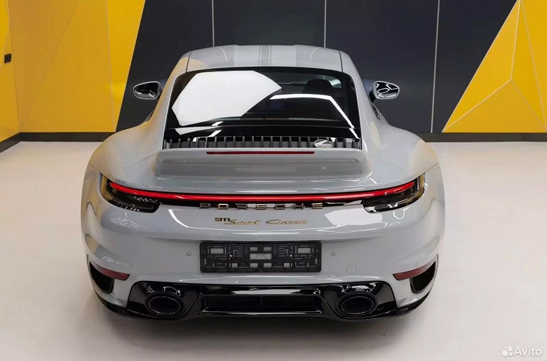 В России выставили на продажу самый мощный Роrsсhe 911 с &laquo;механикой&raquo;