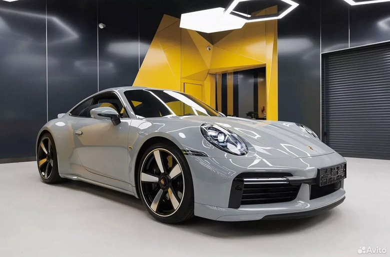 В России выставили на продажу самый мощный Роrsсhe 911 с &laquo;механикой&raquo;