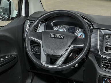 Таким будет салон нового минивэна АвтоВАЗа под брендом SKM: опубликованы фото интерьера