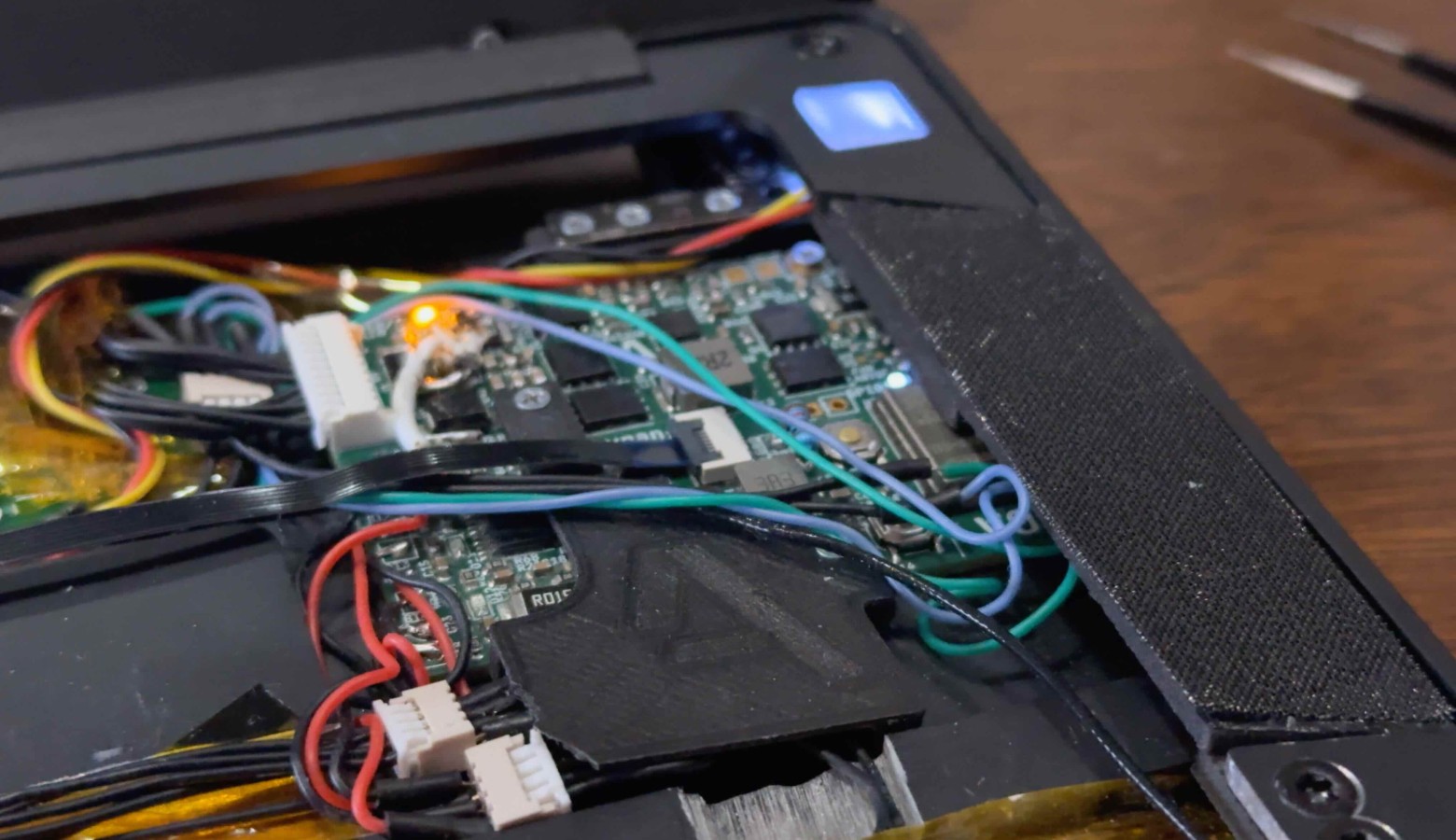 Глупо покупать технику последней модели, если старая работает хорошо. И можно собрать ПК из комплектующих - 10 Глупо покупать технику последней модели, если старая работает хорошо. И можно собрать ПК из комплектующих - 10