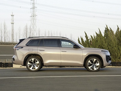 Представлен Volkswagen Teramont Pro: аналог Toyota Grand Highlander с новым 272-сильным мотором и полным приводом за 3,3 млн рублей (270 тыс. юаней)