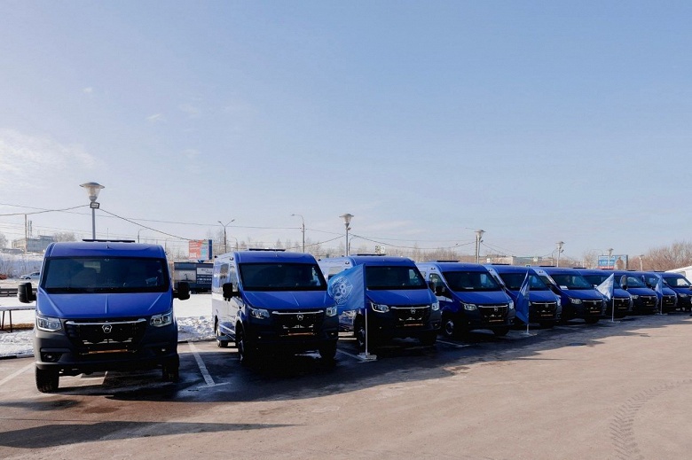 Бронированные внедорожники «Соболь NN» заступили на службу - 2 Бронированные внедорожники «Соболь NN» заступили на службу