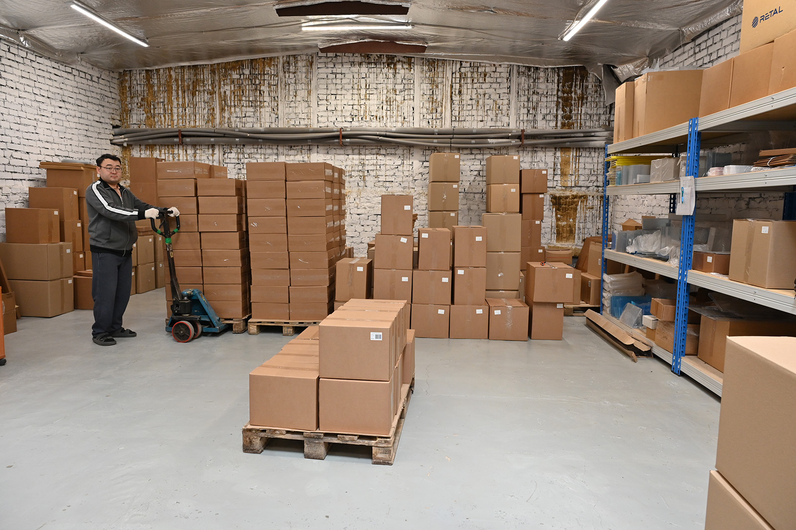 Склад «Орг-стекла Легостаева»