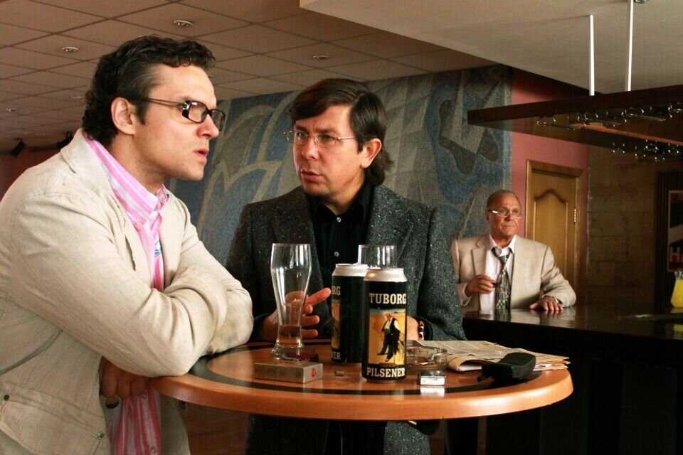 Кадры из фильма "Generation P", хотя книга на порядок лучше