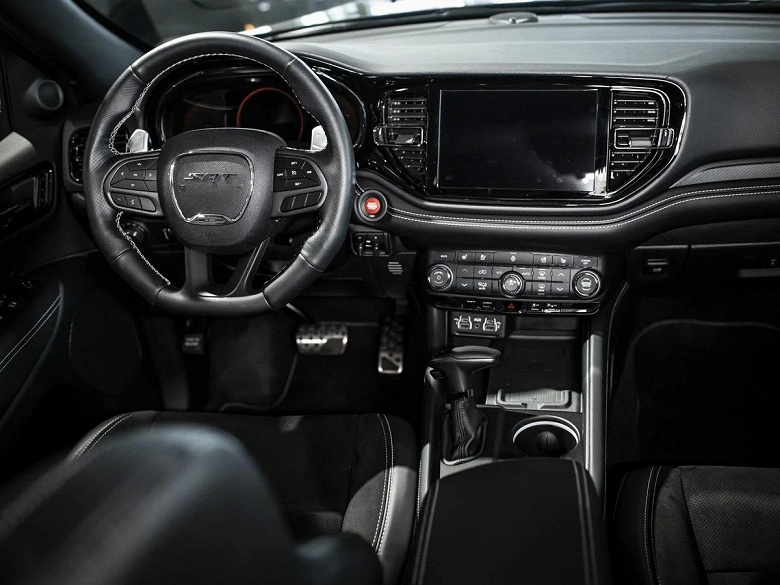 Таких в России больше нет. Столичный дилер продает «безумный» Dodge Durango Hennessey Hellcat с мотором на 1012 л.с. - 3 Таких в России больше нет. Столичный дилер продает «безумный» Dodge Durango Hennessey Hellcat с мотором на 1012 л.с.