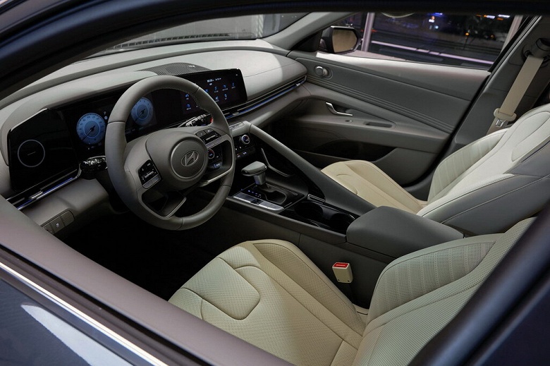 200-сильный отлично оснащенный Hyundai по цене Lada Aura. В России начали продавать Hyundai Avante 2025 c мощным мотором