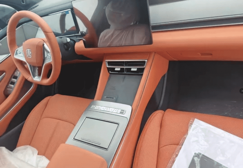 Более 1000 л.с., более 1000 В и зарядка быстрее, чем у смартфона, даже при -30 °C — за $40 000. К дилерам прибыли BYD Tang L - 2 Более 1000 л.с., более 1000 В и зарядка быстрее, чем у смартфона, даже при -30 °C — за $40 000. К дилерам прибыли BYD Tang L