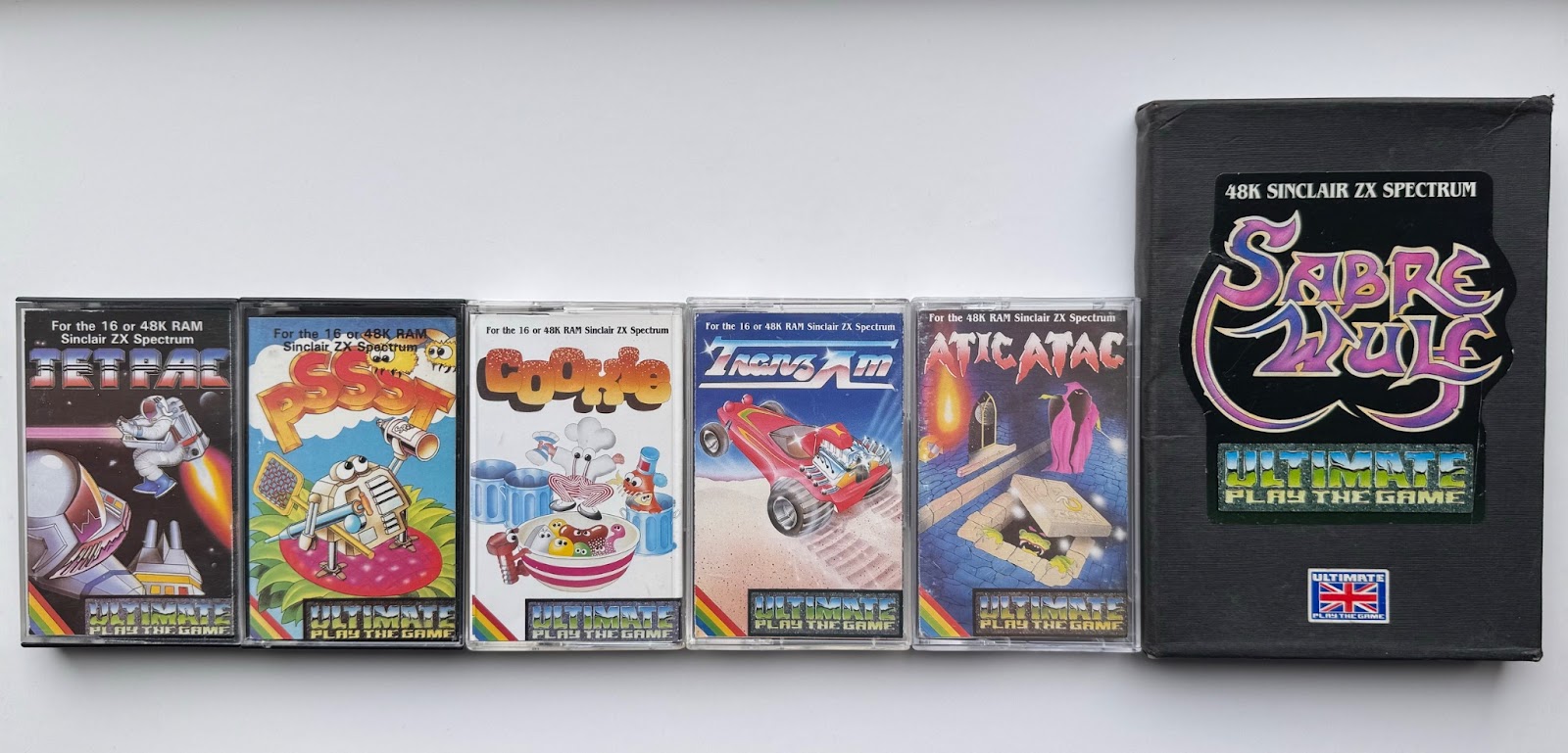 Сравнение размеров коробок Sabre Wulf и предыдущих игр Ultimate Play the Game