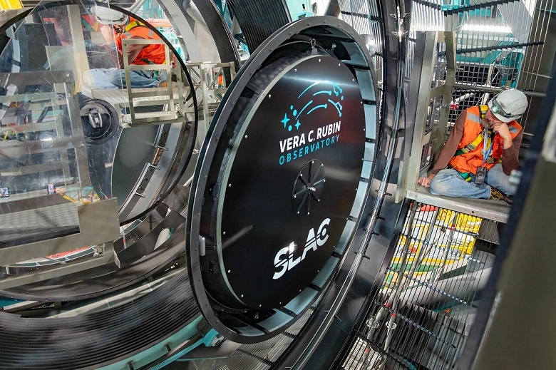 В обсерватории Веры Рубин установили камеру разрешением 3200 мегапикселей для сканирования южного неба