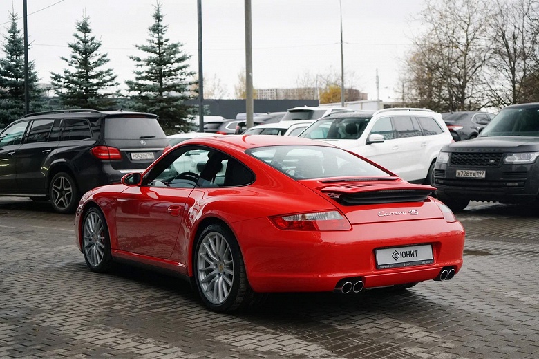 В России продают &laquo;безупречный&raquo; Porsche 911 в состоянии &laquo;капсулы времени&raquo;: 19 лет, а пробег всего 9,5 тыс. км