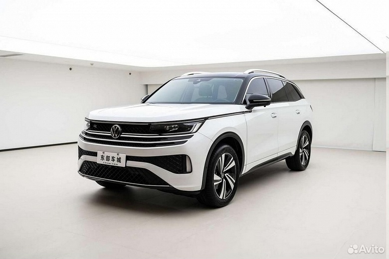 Большой полноприводный кроссовер Volkswagen Tavendor 2025 в России подешевел уже на 1,3 млн рублей с начала года - 1 Большой полноприводный кроссовер Volkswagen Tavendor 2025 в России подешевел уже на 1,3 млн рублей с начала года