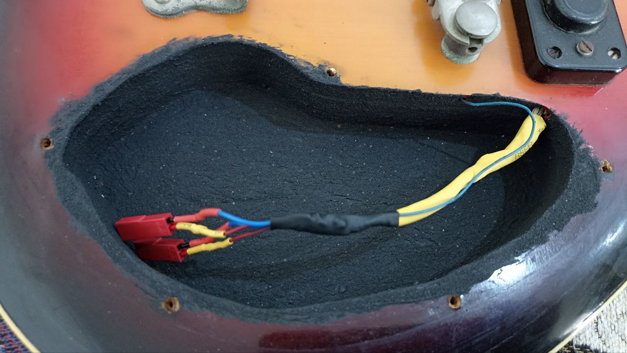 ГДР-овская электрогитара как у Каспаряна из группы Кино — Musima 25K - 39 ГДР-овская электрогитара как у Каспаряна из группы Кино — Musima 25K - 39