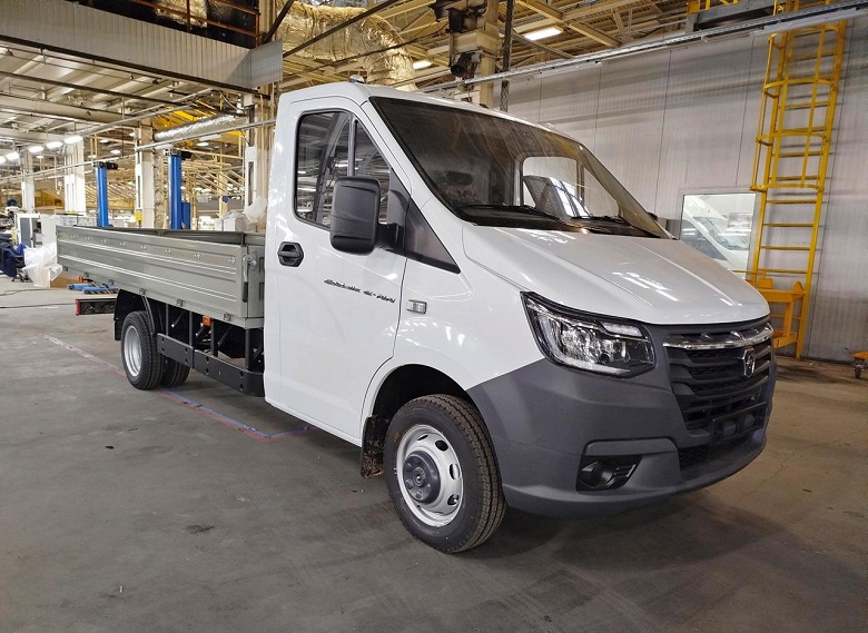 Новую &laquo;Газель e-NN&raquo; показали вживую