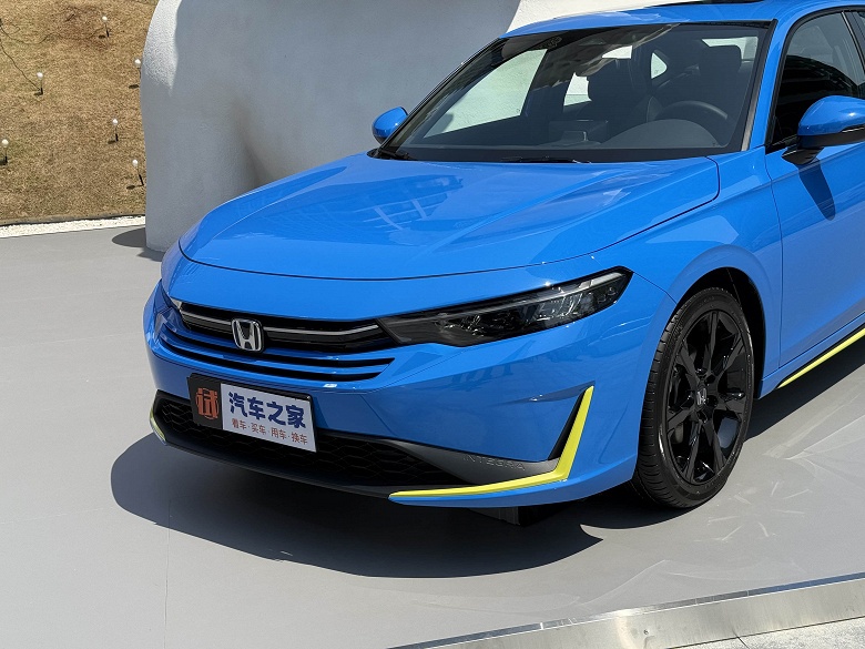 Синий с салатовым и 6-ступенчатая &laquo;механика&raquo;. Представлена Honda Integra 2025 &mdash; двойник Honda Accord за 18 тыс. долларов