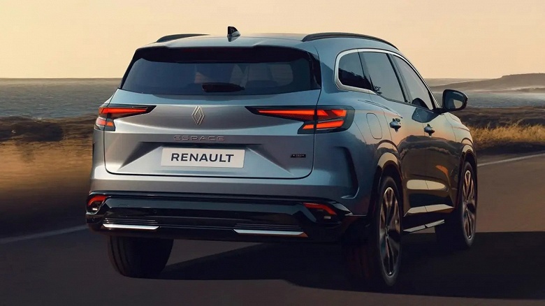 В полку Skoda Kodiaq, Hyundai Santa Fe и Kia Sorento прибавление с запасом хода до 1200 км: представлен европейский семиместный кроссовер Renault Espace 2026 - 2 В полку Skoda Kodiaq, Hyundai Santa Fe и Kia Sorento прибавление с запасом хода до 1200 км: представлен европейский семиместный кроссовер Renault Espace 2026