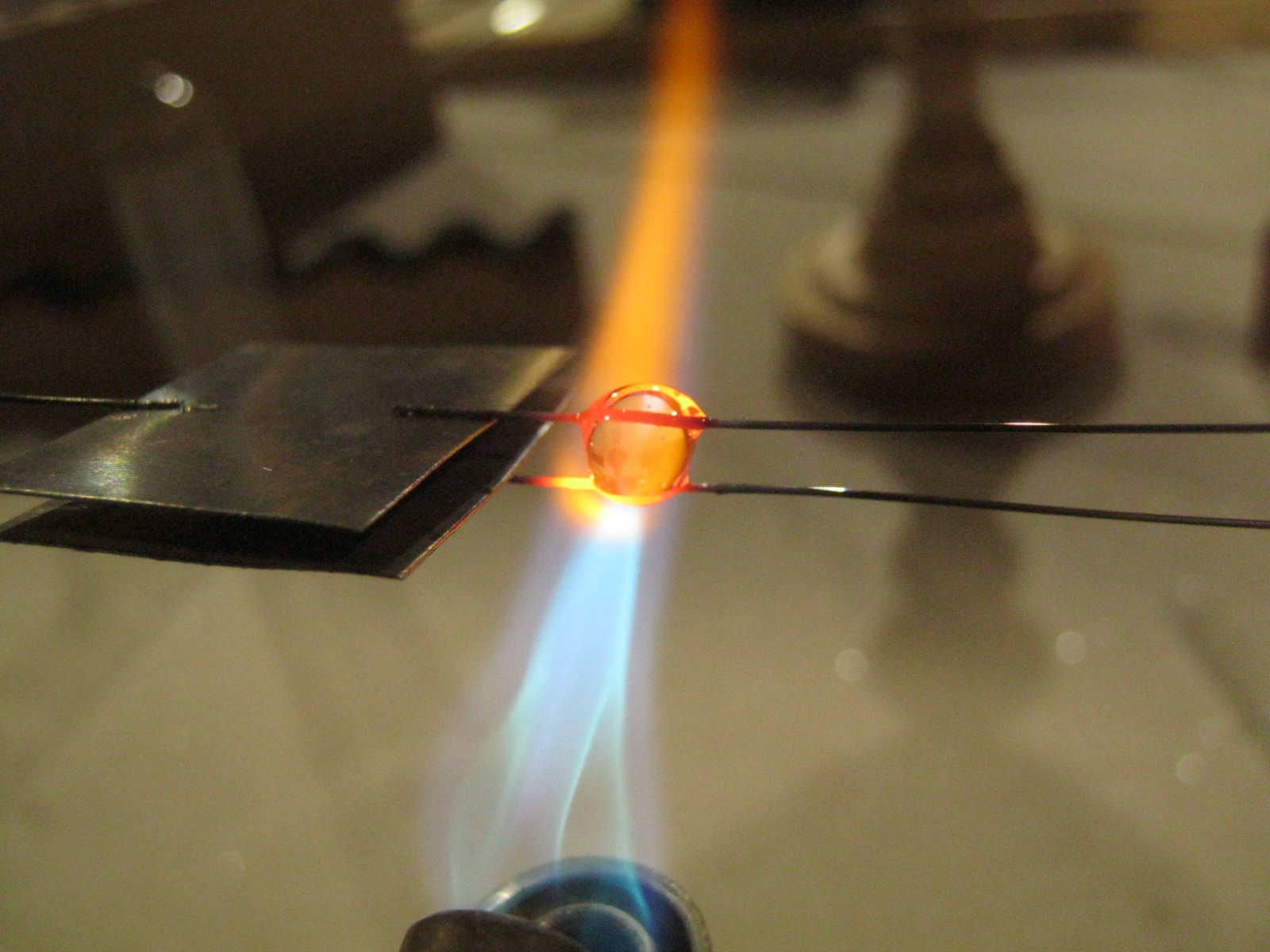 Любительское электровакуумное дело. Освоение стекла от крупных ЛДС Т12 - 34