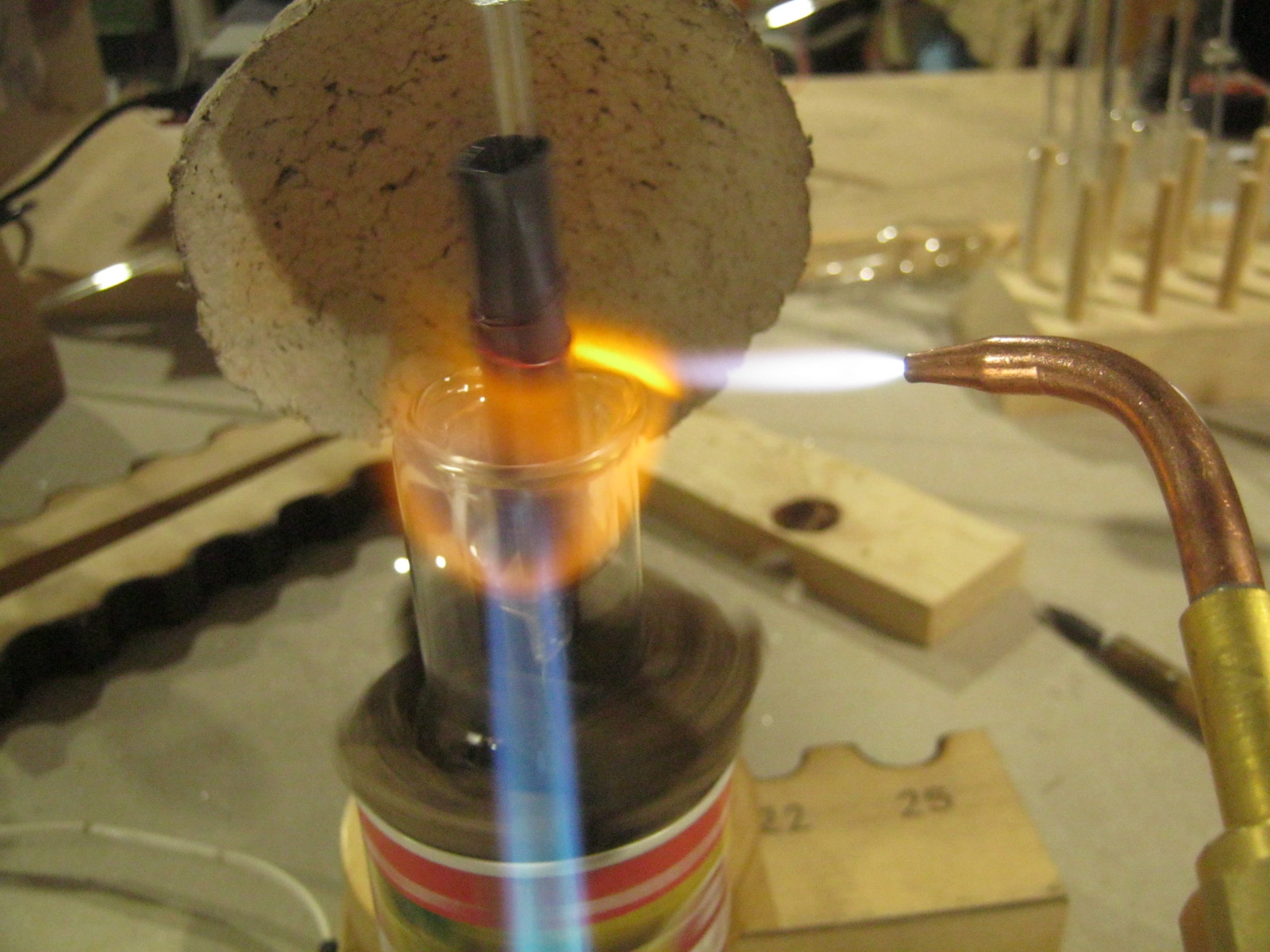 Любительское электровакуумное дело. Освоение стекла от крупных ЛДС Т12 - 38