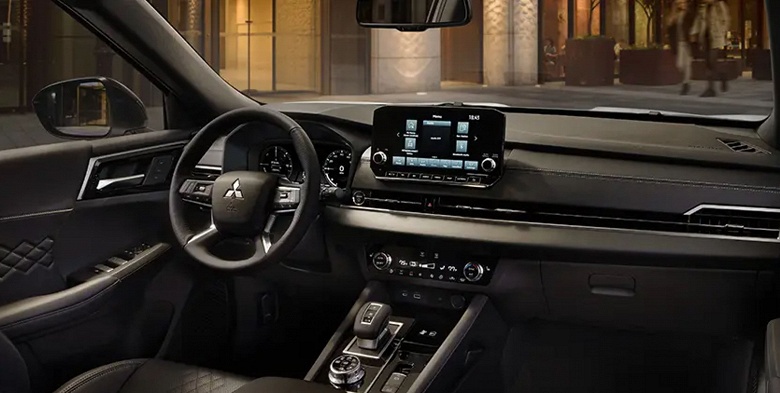 4 млн рублей за хорошо знакомый полноприводный кроссовер. В России начали принимать заказы на Mitsubishi Outlander 2025