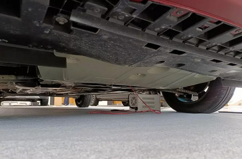 Lada Iskra в деталях: «живые» фото и реальный дорожный просвет - 6 Lada Iskra в деталях: «живые» фото и реальный дорожный просвет