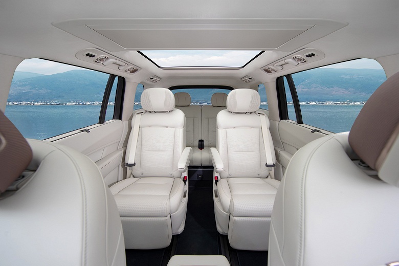 Аналог Li Auto L9 на платформе Volvo от Geely. Представлен Lynk & Co 900: в Китае машина сильно дешевле, чем в России