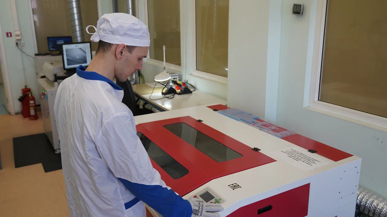 Часть оснастки готовим сами, это удешевляет готовое изделие.