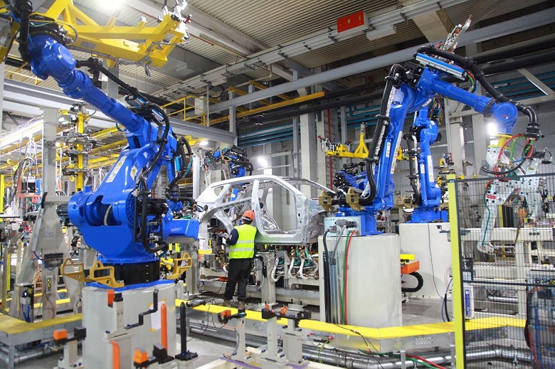 В России собрали и протестировали первый корпус автомобиля на самой современной линии (фото). «Автотор» сможет выпускать 80 000 таких ежегодно - 1 В России собрали и протестировали первый корпус автомобиля на самой современной линии (фото). «Автотор» сможет выпускать 80 000 таких ежегодно