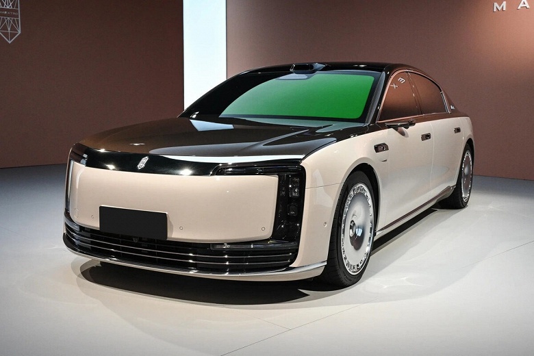 В России уже предлагают топовую замену Mercedes-Maybach S-Class мощностью 863 л.с. с крошечным радиусом разворота, которая пока не продаётся даже в Китае. Сколько просят за Maextro S800