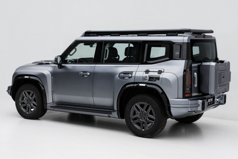 Tank 300, в сторону. Брутальный внедорожник Jetour Traveller Interstellar Guardian оценили дешевле $29 000 - 3 Tank 300, в сторону. Брутальные внедорожник Jetour Traveller Interstellar Guardian оценили дешевле $29 000