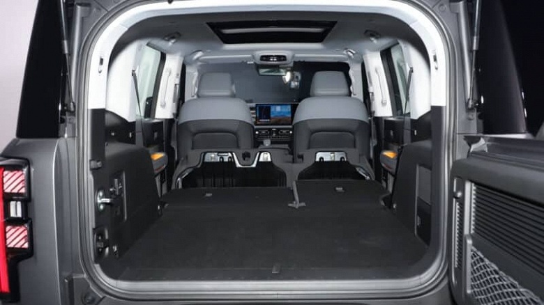 Дешёвый конкурент Tank 300 теперь проезжает 1200 км с расходом 1,4 л/100 км. Полноценный рамный внедорожник BAIC BJ40e поступит в продажу 7 апреля 